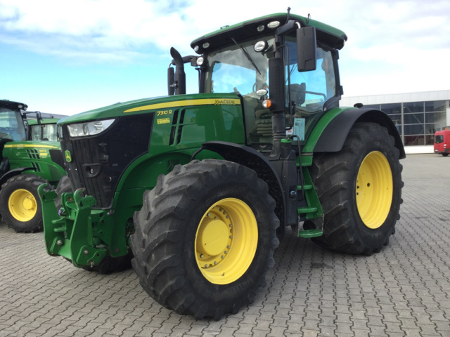 2015 John Deere 7310R 4WD Tractor