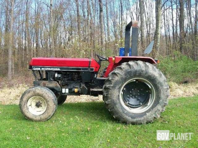 1989 Case 685 Tractor - R 66699; Tag 346702; L-012 in Penn