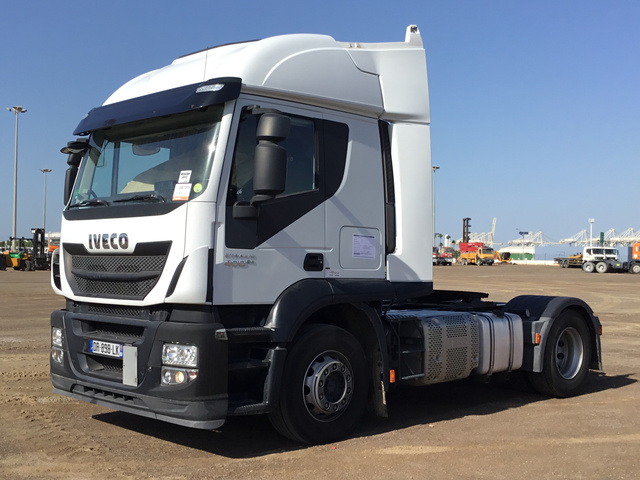 2015 Iveco Stralis 400 4x2 Sleeper Truck Tractor 2015 Iveco Stralis 400 4x2 Sleeper Truck Tractor