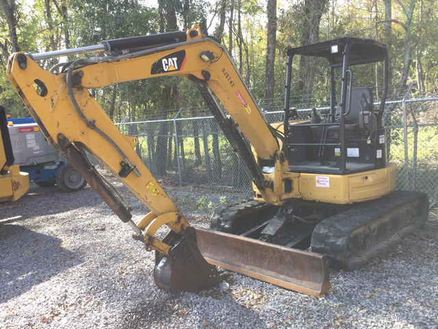 2015 Cat 305E2 CR Mini Excavator 2015 Cat 305E2 CR Mini Excavator