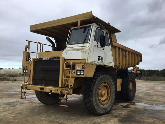 1989 Cat 769C Off-Road End Dump Truck