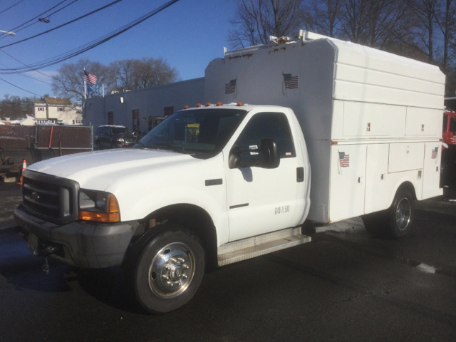 2000 Ford F-550 XL Super Duty Utility Truck