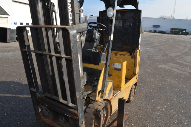 2008 Cat E4000 Pneumatic Tire Forklift 2008 Cat E4000 Pneumatic Tire Forklift