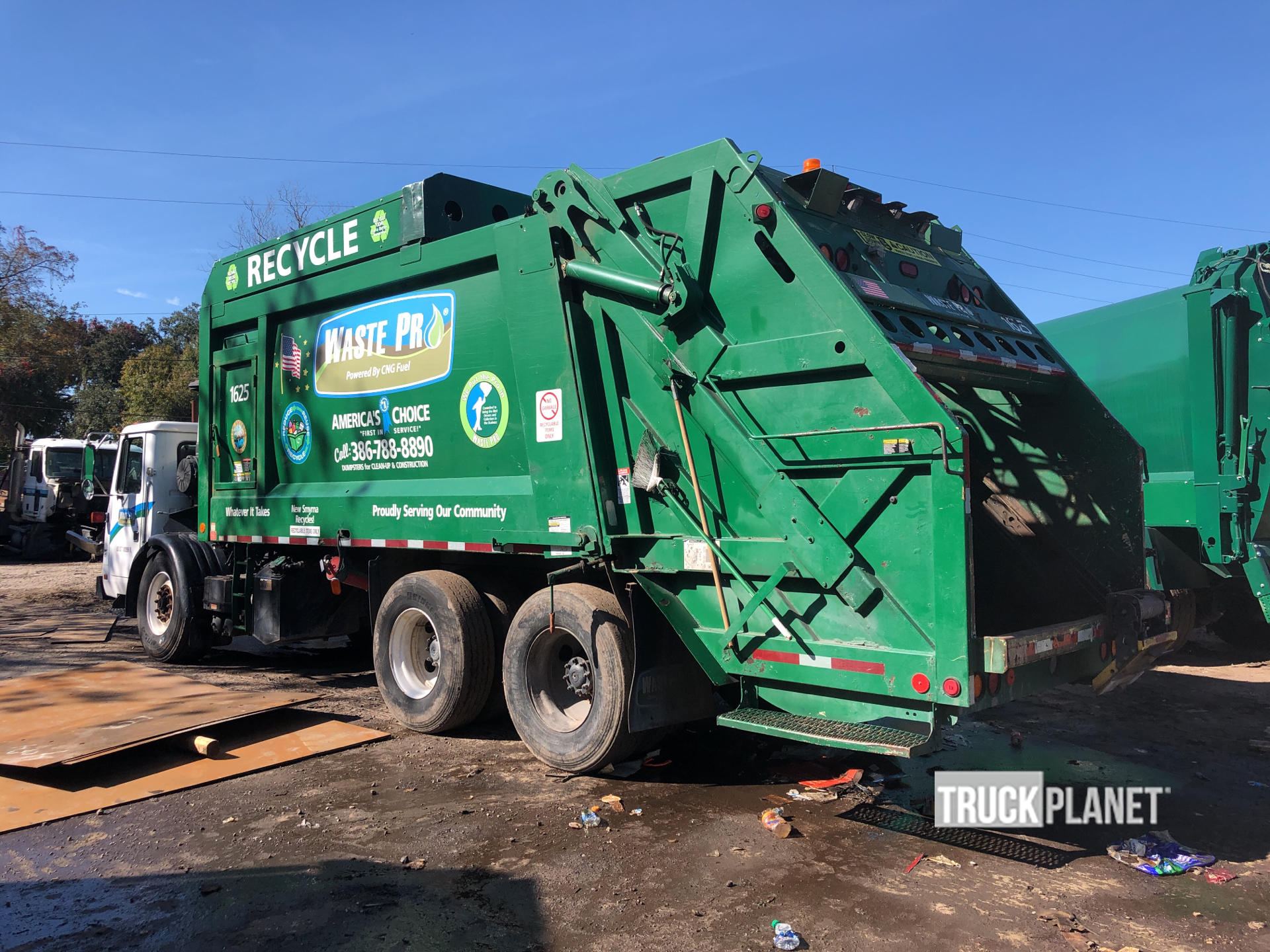 2007 Autocar Xpeditor WXLL Waste Collection Truck in Jacksonville