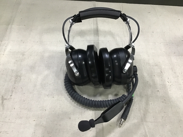 (2) Aegisound 05-005064 Argonaut Boom Microphone F-18 Headsets - Unused (2) Aegisound 05-005064 Argonaut Boom Microphone F-18 Headsets - Unused