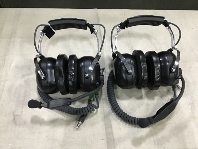 (2) Aegisound 05-005064 Argonaut Boom Microphone F-18 Headsets - Unused (2) Aegisound 05-005064 Argonaut Boom Microphone F-18 Headsets - Unused