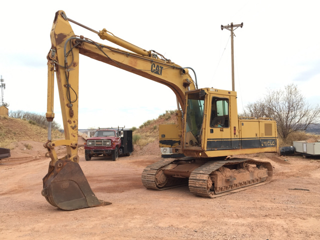 Cat 215C Track Excavator