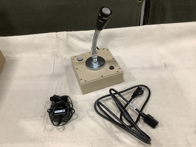 Cornet Technology CCHA44461-1 Dynamic Microphone Cornet Technology CCHA44461-1 Dynamic Microphone