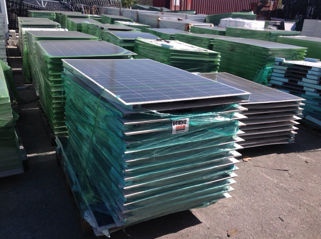 Lot of (300) Sun Power PL-EVER-ES-190P Solar Panels Lot of (300) Sun Power PL-EVER-ES-190P Solar Panels