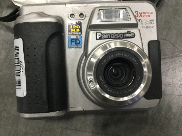 Panasonic PV-SD4090 Palmcam Digital Camera Panasonic PV-SD4090 Palmcam Digital Camera