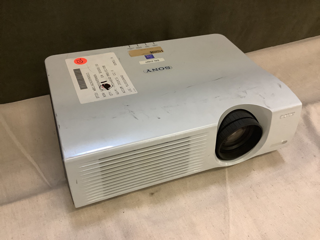 Sony VPL-PX40 Data Projector Sony VPL-PX40 Data Projector