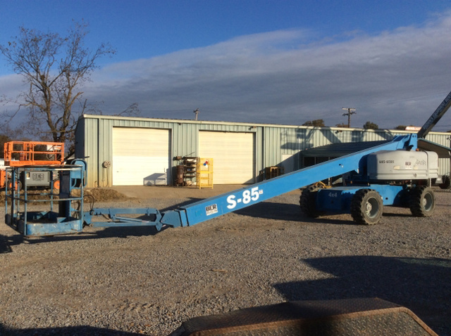 2008 Genie S-85 4WD Diesel Telescopic Boom Lift