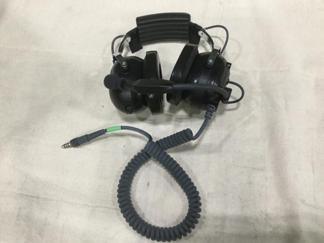 (2) Aegisound 05-005064 Argonaut Boom Microphone F-18 Headsets