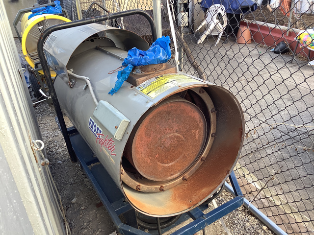 ICE Frost Fighter IDF-500 Space Heater ICE Frost Fighter IDF-500 Space Heater