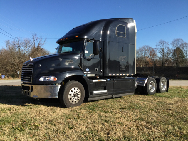 2015 Mack CXU613T T/A Sleeper Truck Tractor 2015 Mack CXU613T T/A Sleeper Truck Tractor