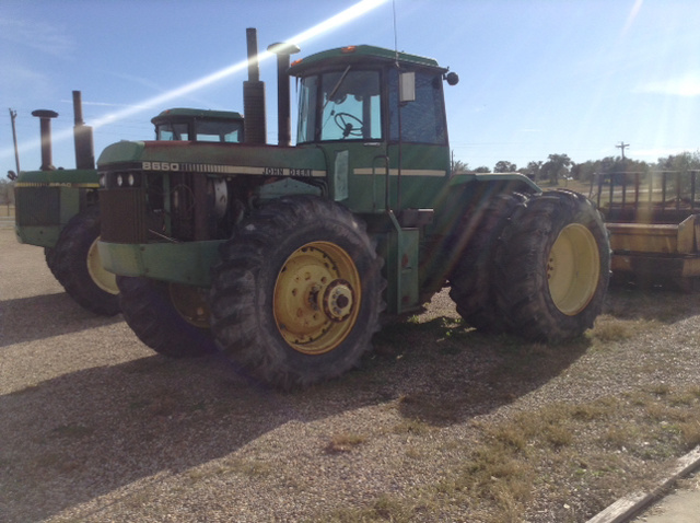 John Deere 8650 Articulated Tractor