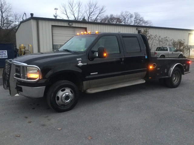 2006 Ford F-350 Lariat King Ranch Super Duty 4x4 Flatbed Truck 2006 Ford F-350 Lariat King Ranch Super Duty 4x4 Flatbed Truck
