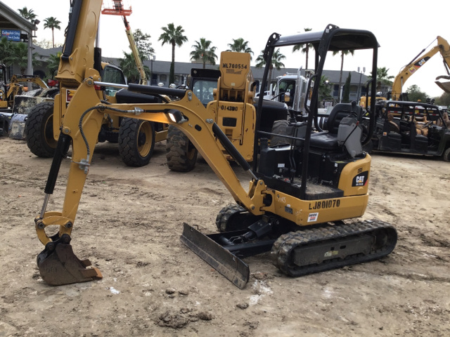 2017 Cat 301.7D CR Mini Excavator
