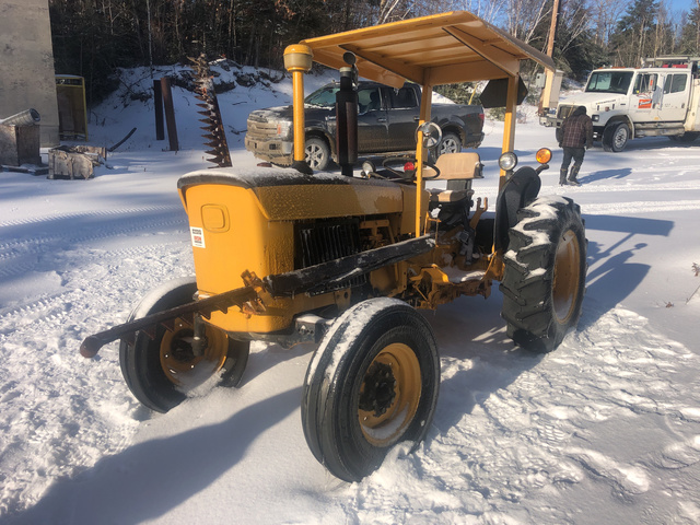 John Deere T4R1C 2WD Tractor