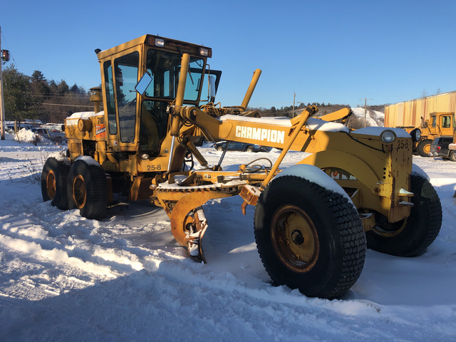Champion 710 Motor Grader Champion 710 Motor Grader