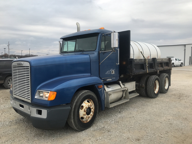 1999 (unverified) Freightliner FLD120 T/A Dump Truck
