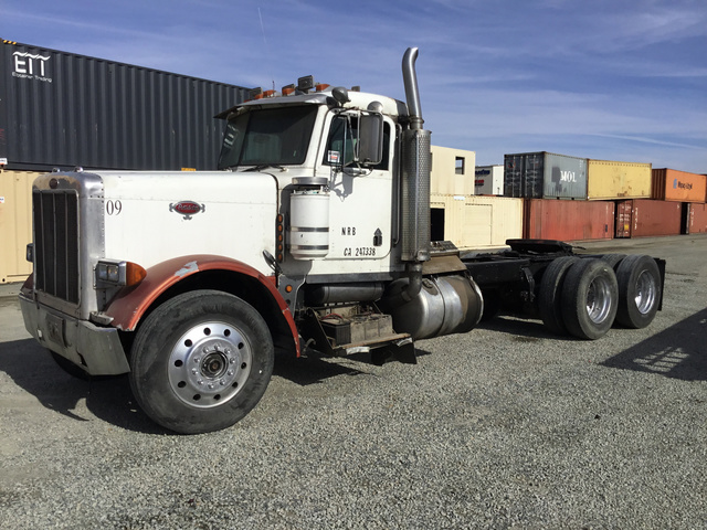1990 Peterbilt 379 T/A Day Cab Truck Tractor 1990 Peterbilt 379 T/A Day Cab Truck Tractor