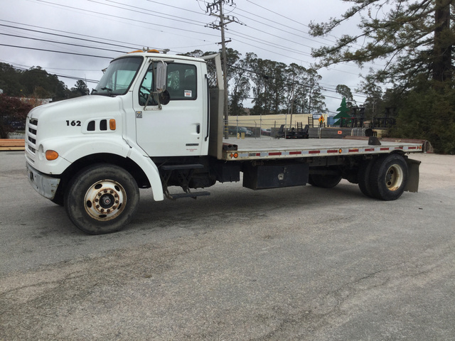 2000 Sterling L7500 S/A Flatbed Truck 2000 Sterling L7500 S/A Flatbed Truck
