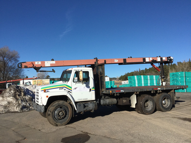 1983 International F1954 Flatbed Truck w/Conveyor 1983 International F1954 Flatbed Truck w/Conveyor