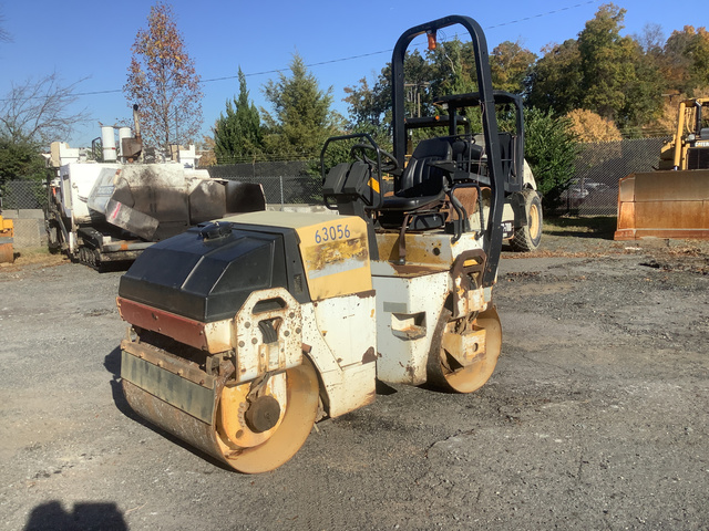2001 Dynapac CC102 Vibratory Double Drum Roller 2001 Dynapac CC102 Vibratory Double Drum Roller