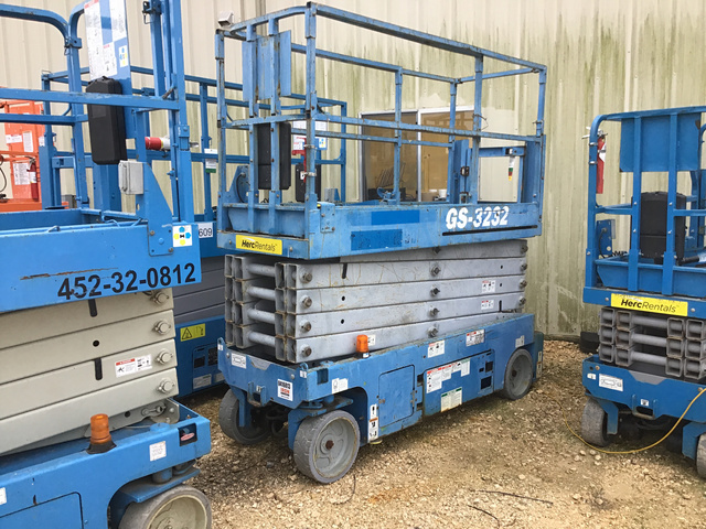 2014 Genie GS-3232 Electric Scissor Lift