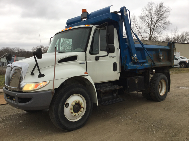 2009 International 4300 S/A Dump Truck 2009 International 4300 S/A Dump Truck