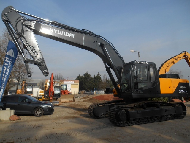2006 Hyundai Robex 320NLC-7 Track Excavator 2006 Hyundai Robex 320NLC-7 Track Excavator