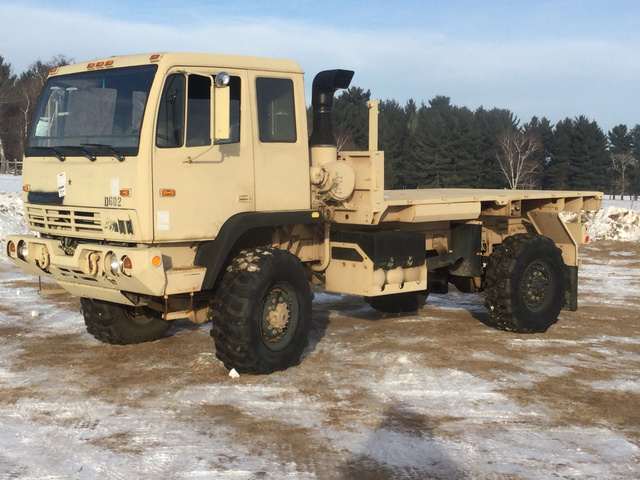 2002 Stewart & Stevenson M1078A1 LMTV 4x4 Cargo Truck