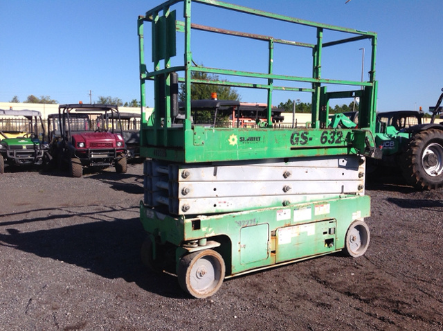 2012 Genie GS-2632 Electric Scissor Lift