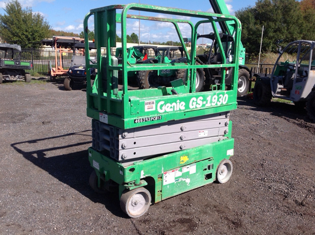 2012 Genie GS-1930 Electric Scissor Lift
