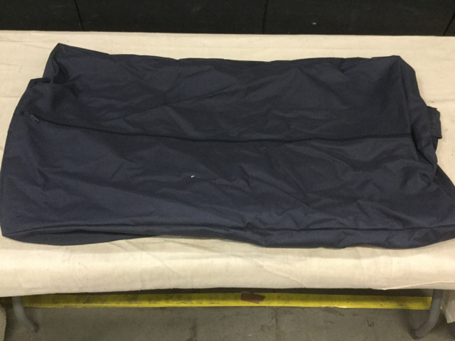 (211) Garment Bags