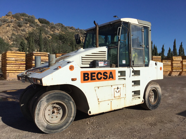 2000 Stavostroj VP2400 Pneumatic Roller 2000 Stavostroj VP2400 Pneumatic Roller