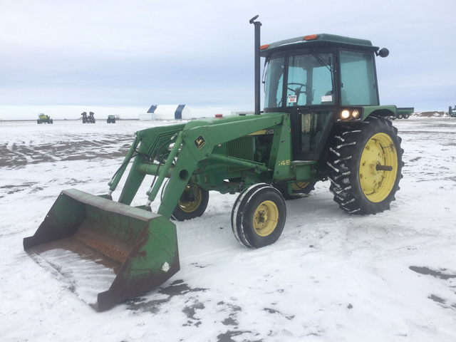 John Deere 2550 2WD Tractor