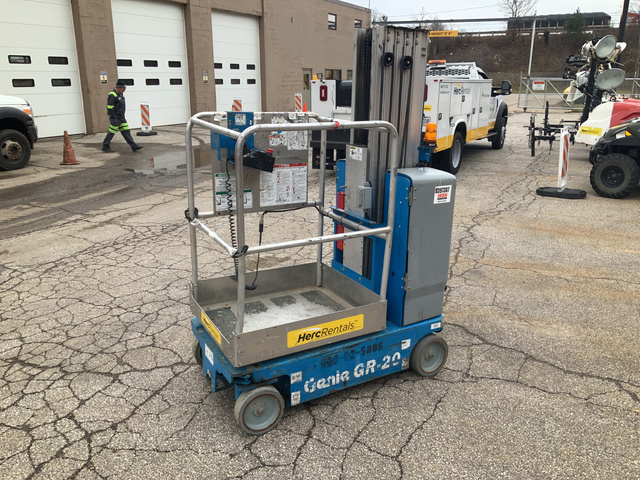 2014 Genie GR-20 Vertical Mast Lift