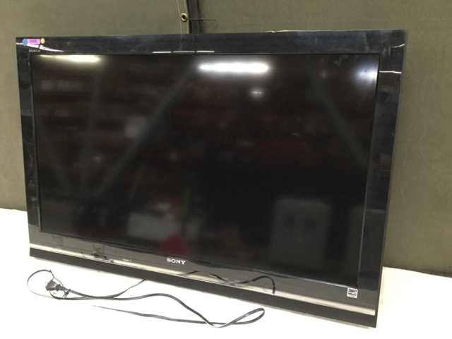 (4) Flat Screen Televisions (4) Flat Screen Televisions