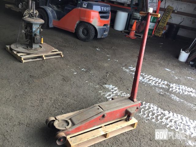 Surplus Snap On Floor Jack In Chewelah Washington United States