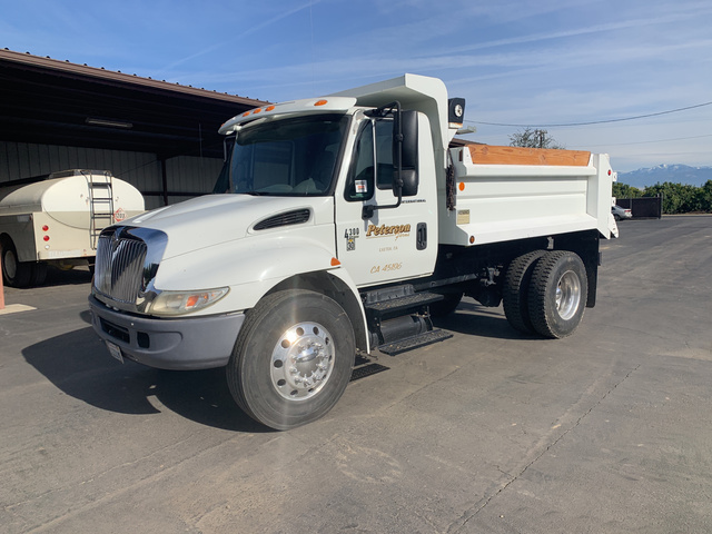 2006 International 4300 S/A Dump Truck 2006 International 4300 S/A Dump Truck