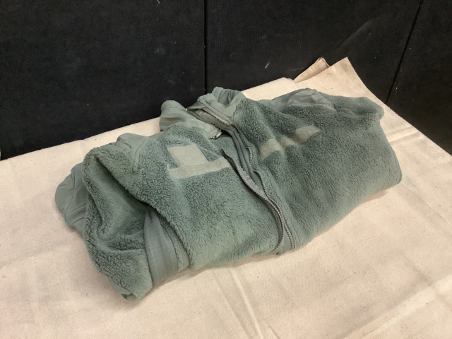 (72) Cold Weather Jackets (72) Cold Weather Jackets