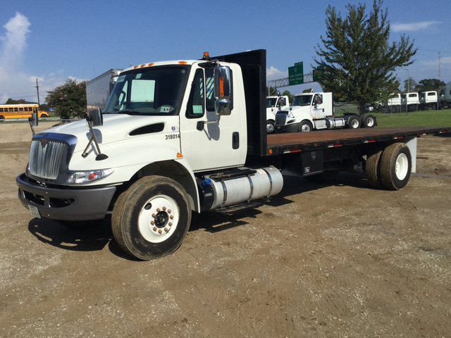 2018 International 4300 S/A Flatbed Truck 2018 International 4300 S/A Flatbed Truck