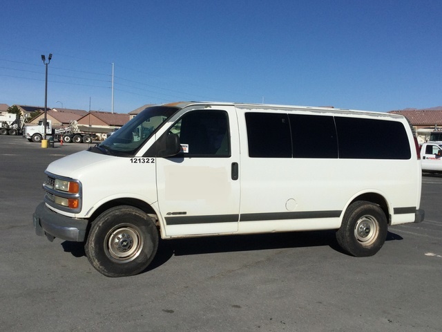 2002 Chevrolet Express 1500 Passenger Van