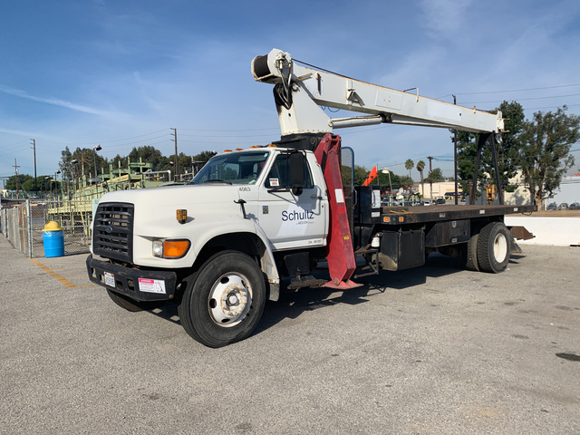 Manitex M1461 Straight Boom on 1998 Ford F800 S/A Truck