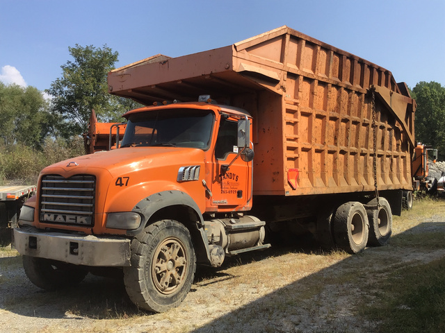 2009 Mack GU713 T/A Dump Truck