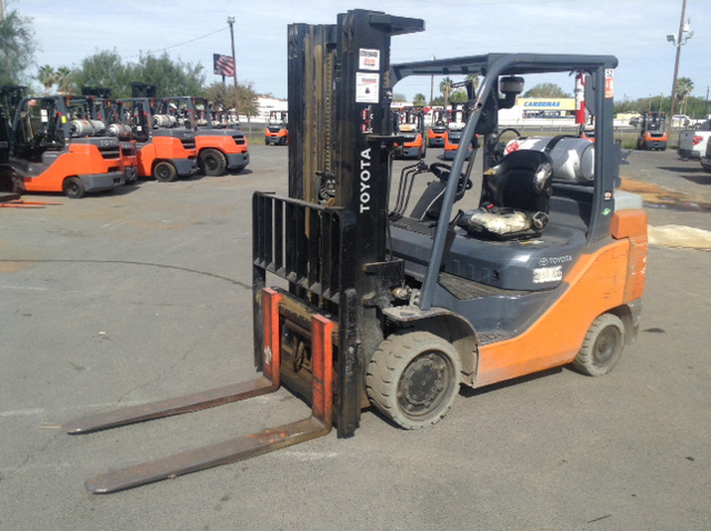 2016 Toyota 8FGC35U Cushion Tire Forklift