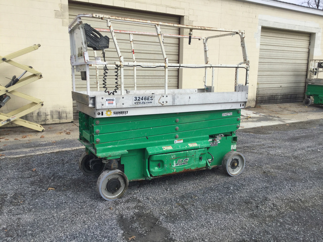 2010 JLG 3246ES Electric Scissor Lift