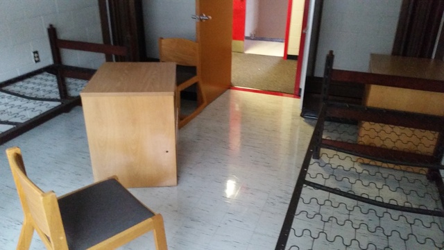 (4) Room lots (4) Room lots